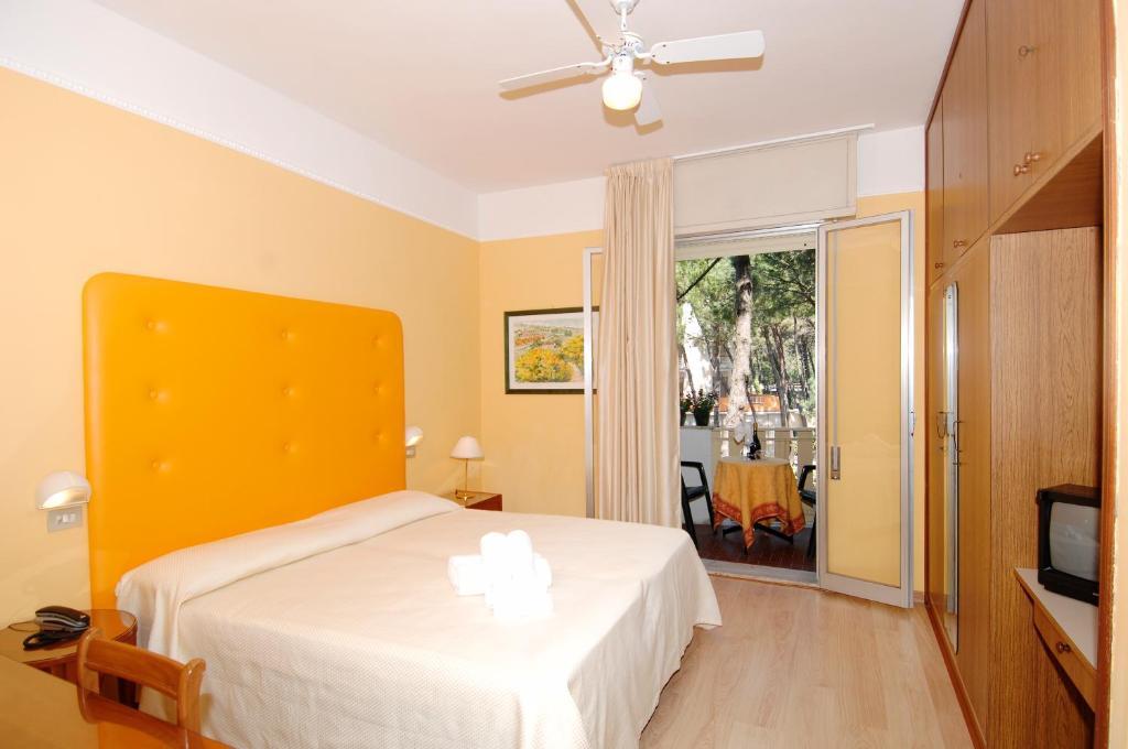 Hotel Dom Milano Marittima Zimmer foto