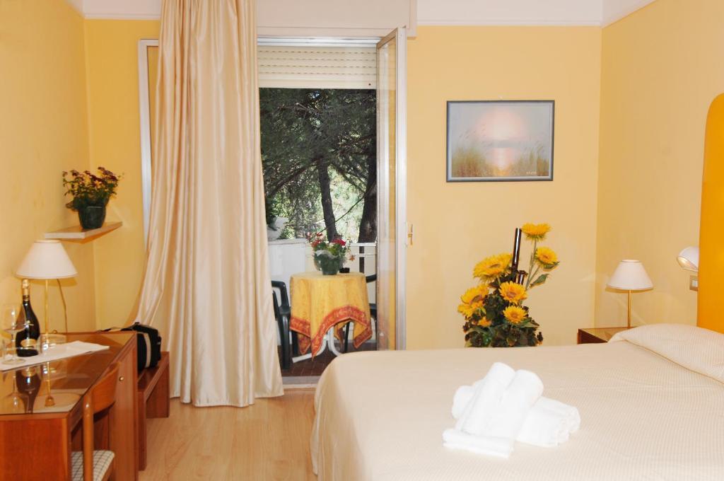 Hotel Dom Milano Marittima Zimmer foto