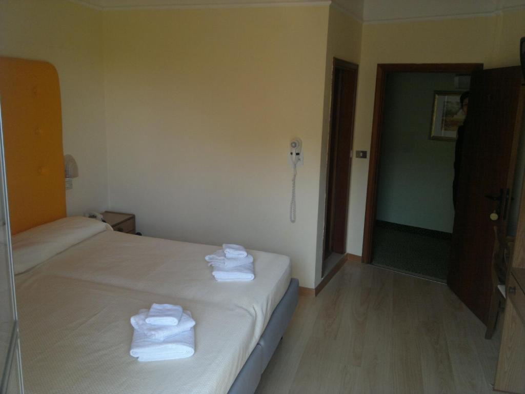 Hotel Dom Milano Marittima Zimmer foto